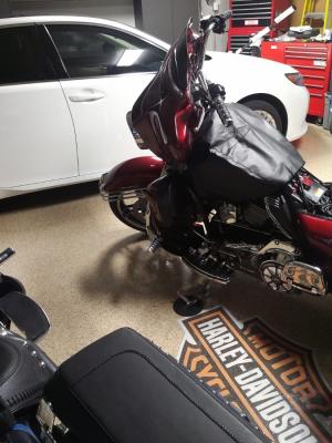 GARAGE FLOORS & MAN CAVES